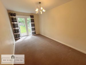Sitting/Living Room- click for photo gallery